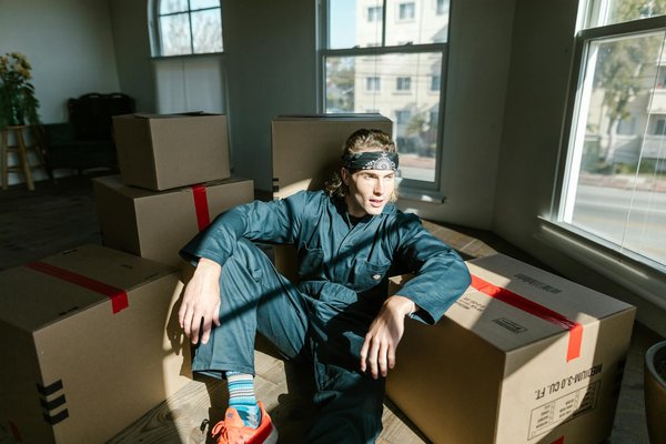 Transformez votre jardin en un oasis accueillant grâce à une décoration extérieure chaleureuse et harmonieuse.